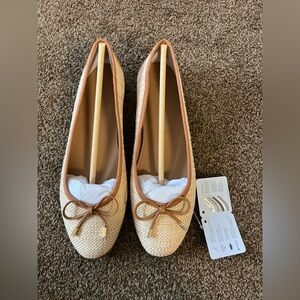NEW AEROSOLES Natural Raffia Ballet Flats with Bow Trim